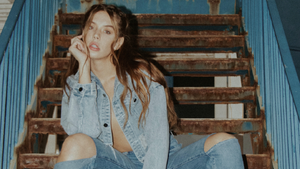 Be Risque-y and Blend Retro Style this Halloween